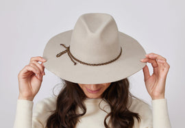 How to Wear a Fedora (for Women)