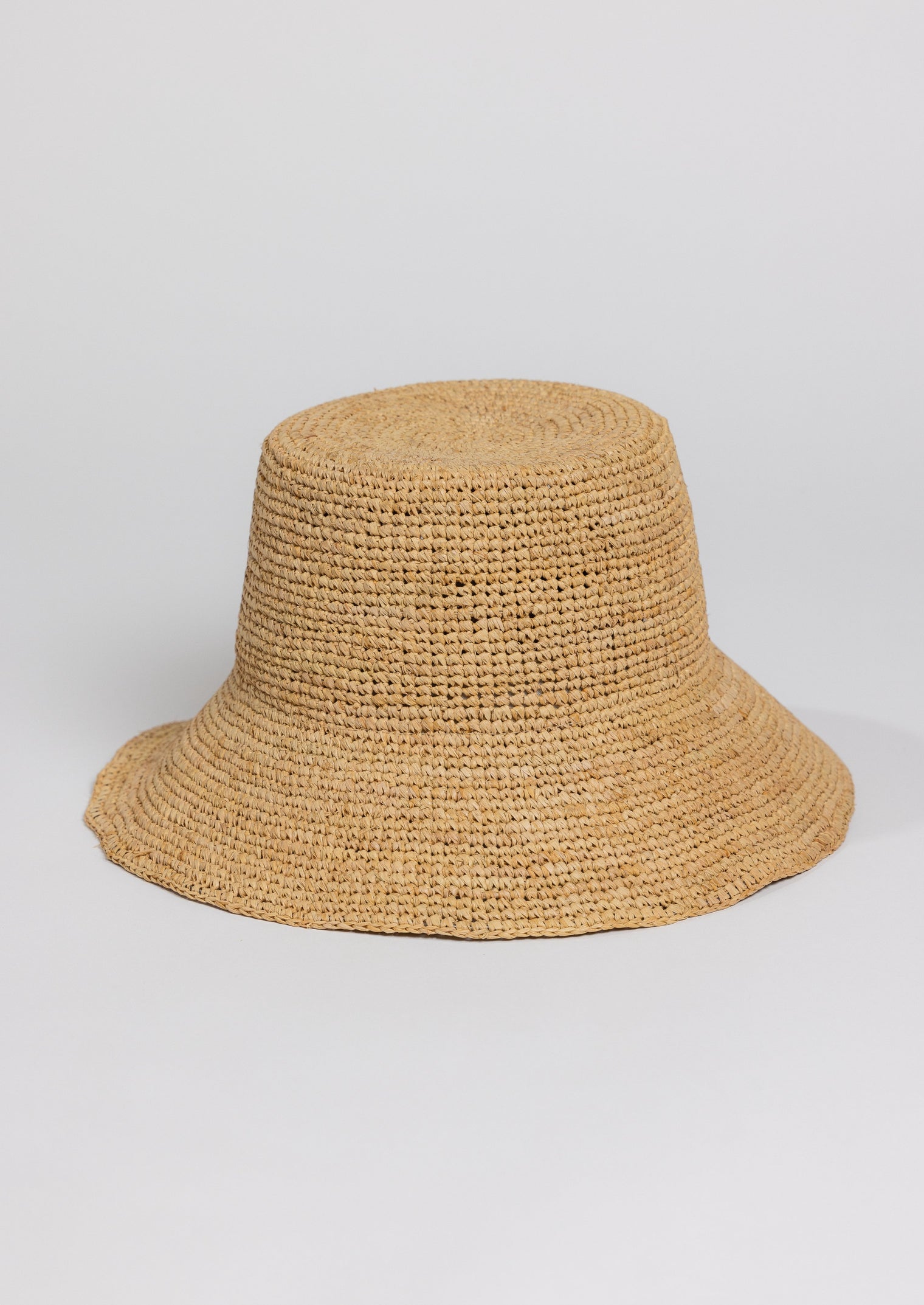 Natural straw bucket hat