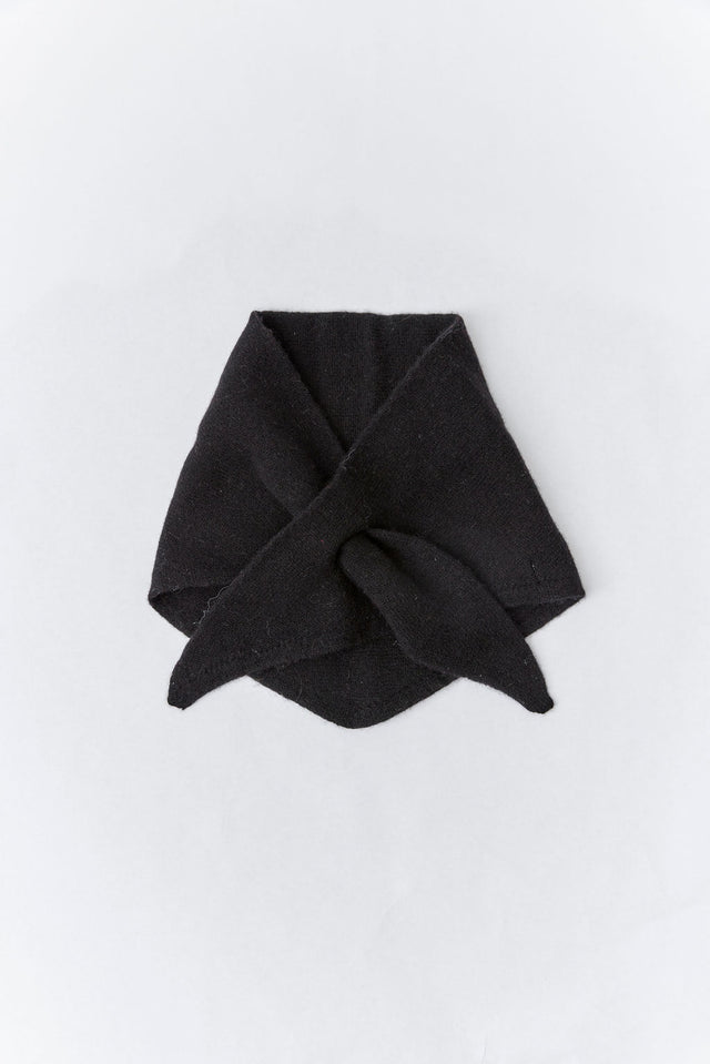 Triangle Knit Scarf