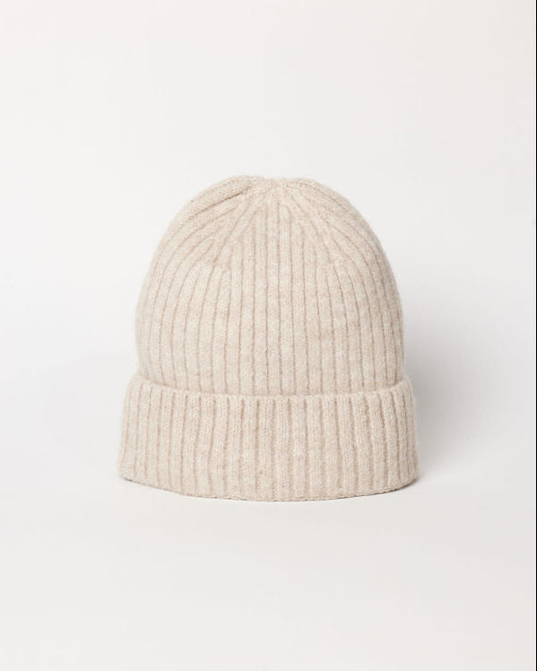 Oat ribbed beanie with cuff