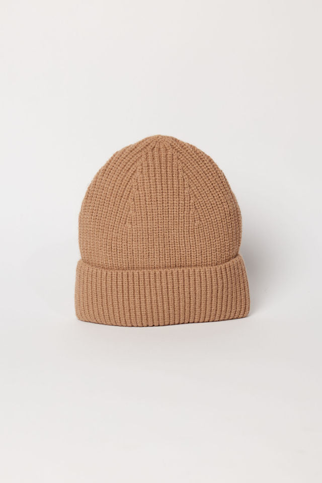 Camel brown ribbed beanie with cuff