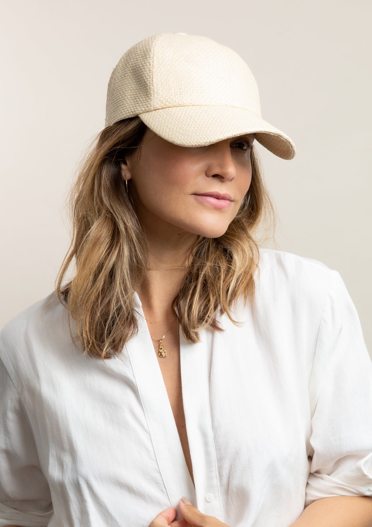 Natural straw cap on model