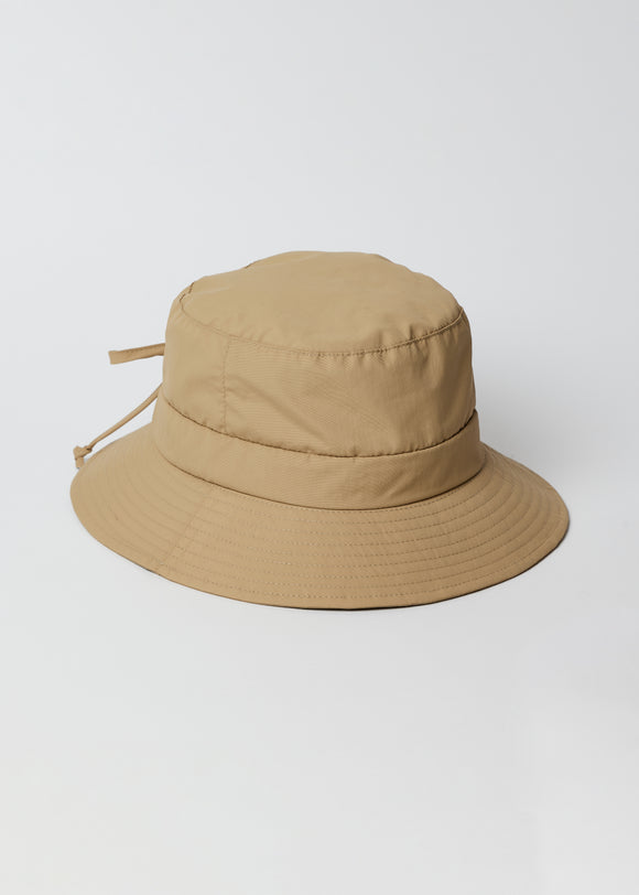 Camel brown water resistant bucket hat