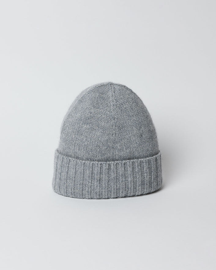 Grey cashmere slouchy cuff beanie