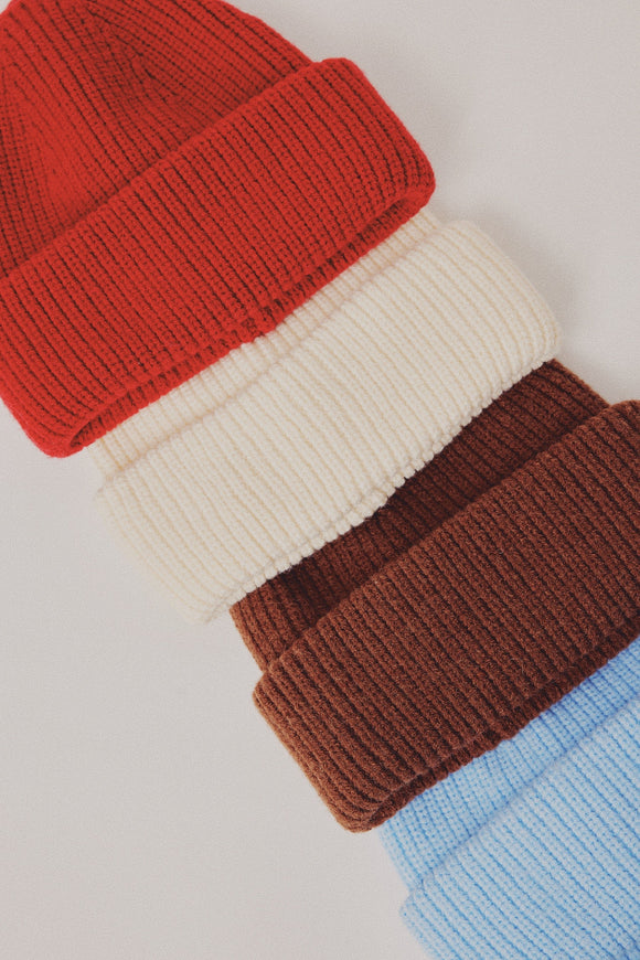 Winning Hat Colors for Every Hair Color – Which Hat Color Works Best for You?