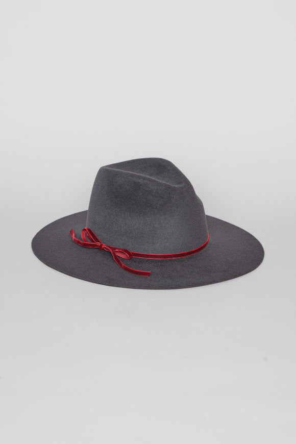 Charcoal wool felt brimmed hat with burgundy tie trim