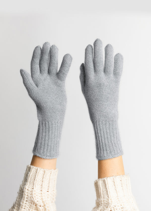 Grey cashmere gloves on model