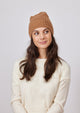 Tobacco brown cashmere slouchy cuff beanie on model