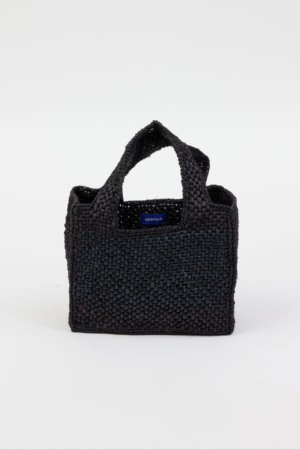 Black small structured woven straw bag