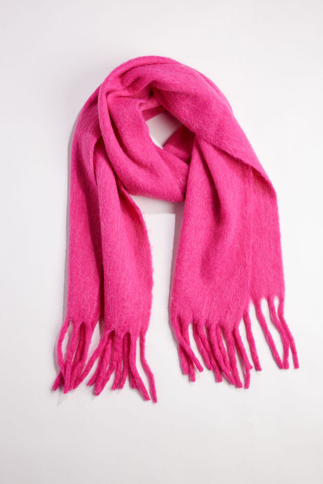 Pink scarf with fringe