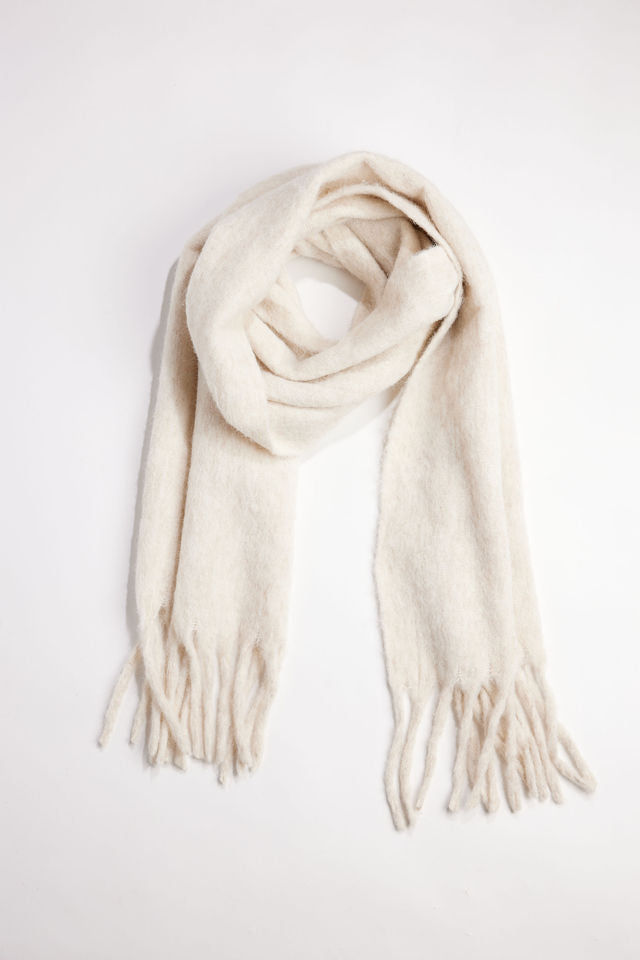 Ivory scarf with fringe
