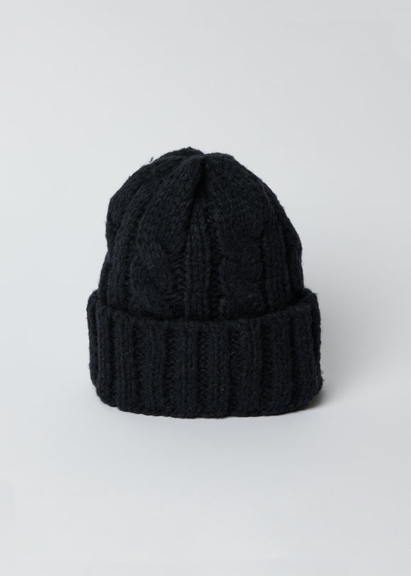 Black cable knit cuffed beanie