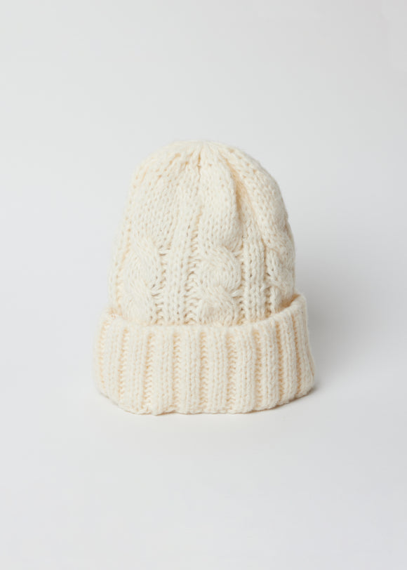 Ivory cable knit cuffed beanie