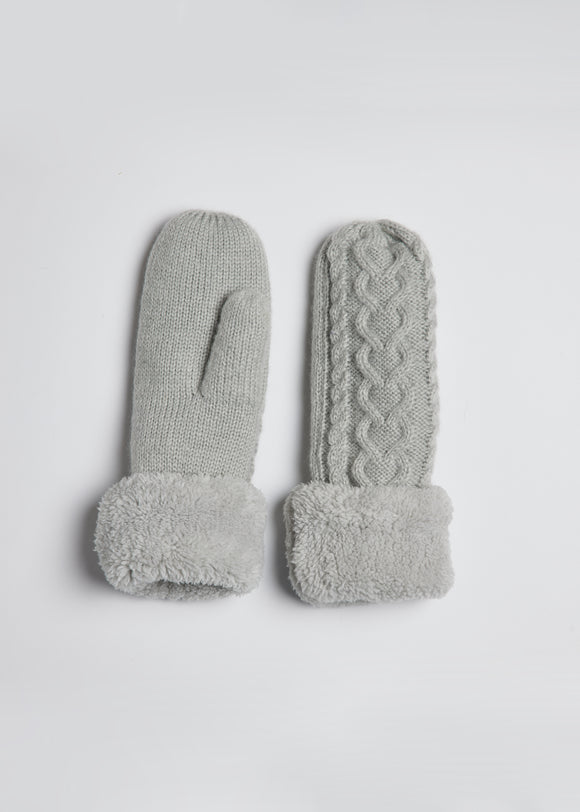 Grey cable knit mitten