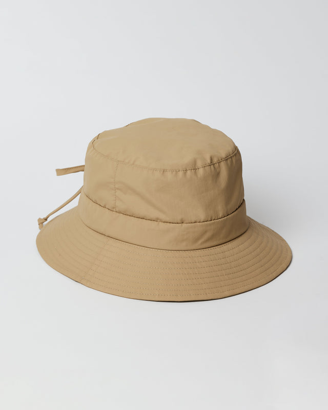 Camel brown water resistant bucket hat