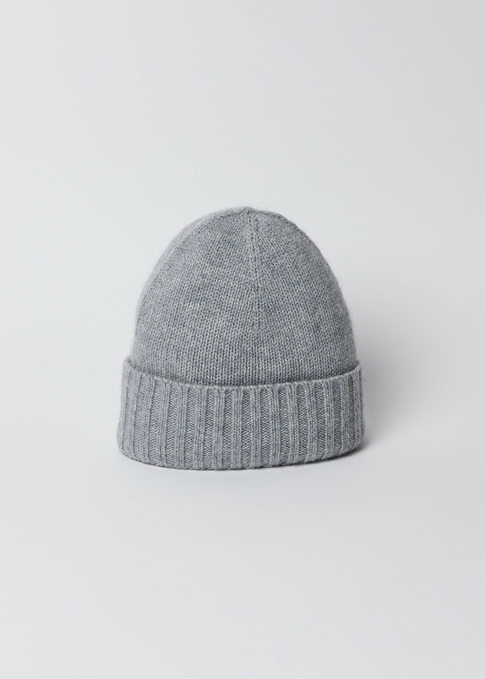 Grey cashmere slouchy cuff beanie