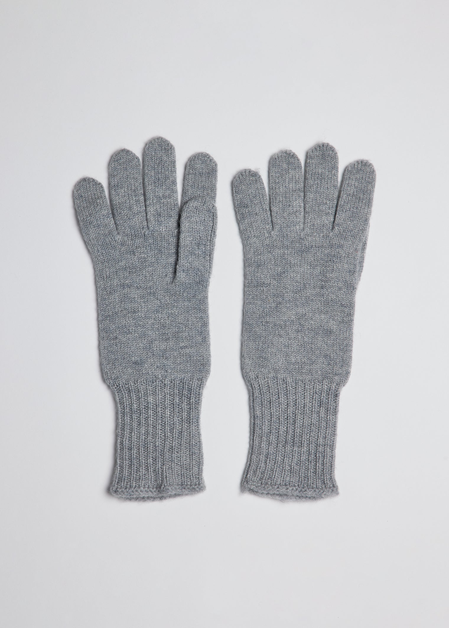 Grey cashmere gloves