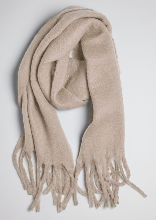 Beige scarf with fringe