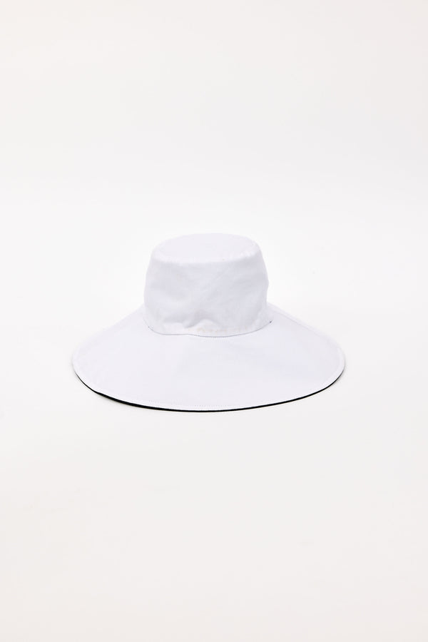 White wide-brimmed bucket hat on a white background
