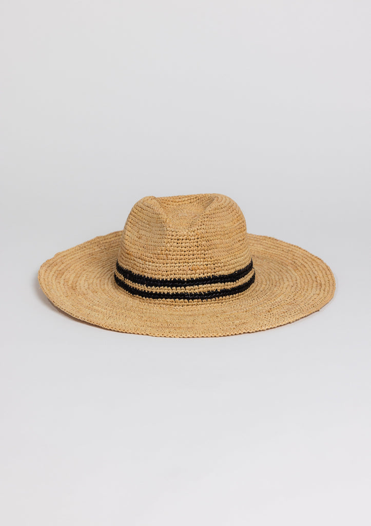 Raffia hat with black double stripe trim detail