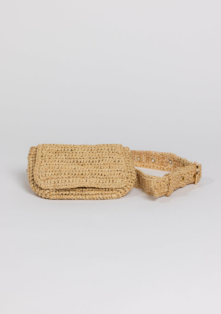 Raffia straw belt bag with gold hardware closure