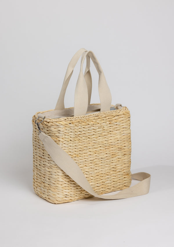3/4 angle of straw cooler tote